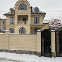 Продается 3-х уровневый особняк с ремонтом, в стиле неокласс, в г.Бишкек