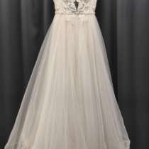 Свадебное Платье А-Силуэт размер 42-44, в Москве