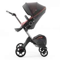 Продаю коляску STOKKE XPLORY V5 и утеплённый конверт, в Москве