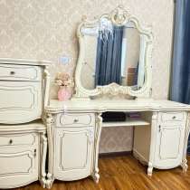 2 комода и 1 туалетный столик, в Махачкале