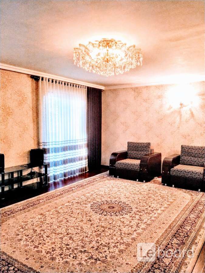 Квартира душанбе 1 комната. Квартира в Душанбе. Квартира в центре Душанбе. Комната в Таджикистане. Самые дорогие квартиры на Душанбе.