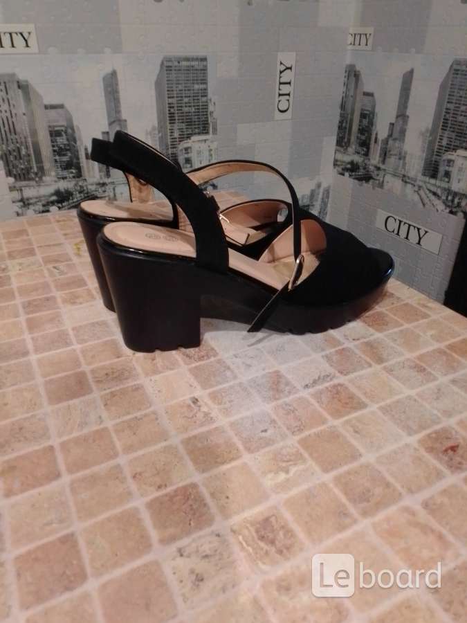 Обувь фирмы вигорос. Каблук луганск. Каблук на магазин гш. Туфли вигорос белые. Каблук луганск.